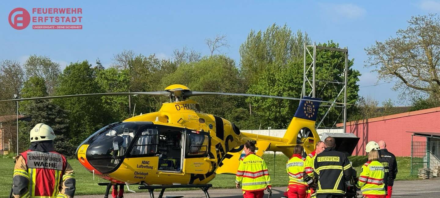 Erftstadt: Mann durch Feuerschale schwer verletzt