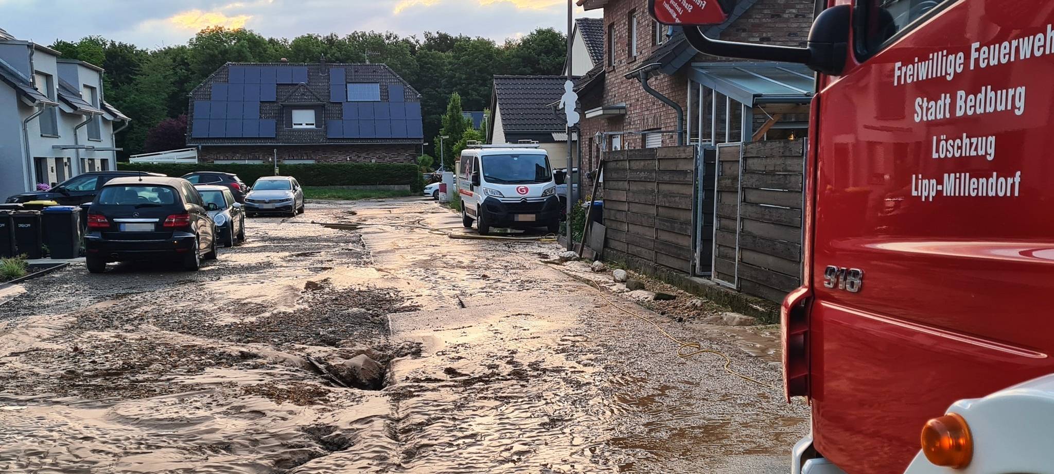 Wasserrohrbruch in Bedburg-Lipp behoben
