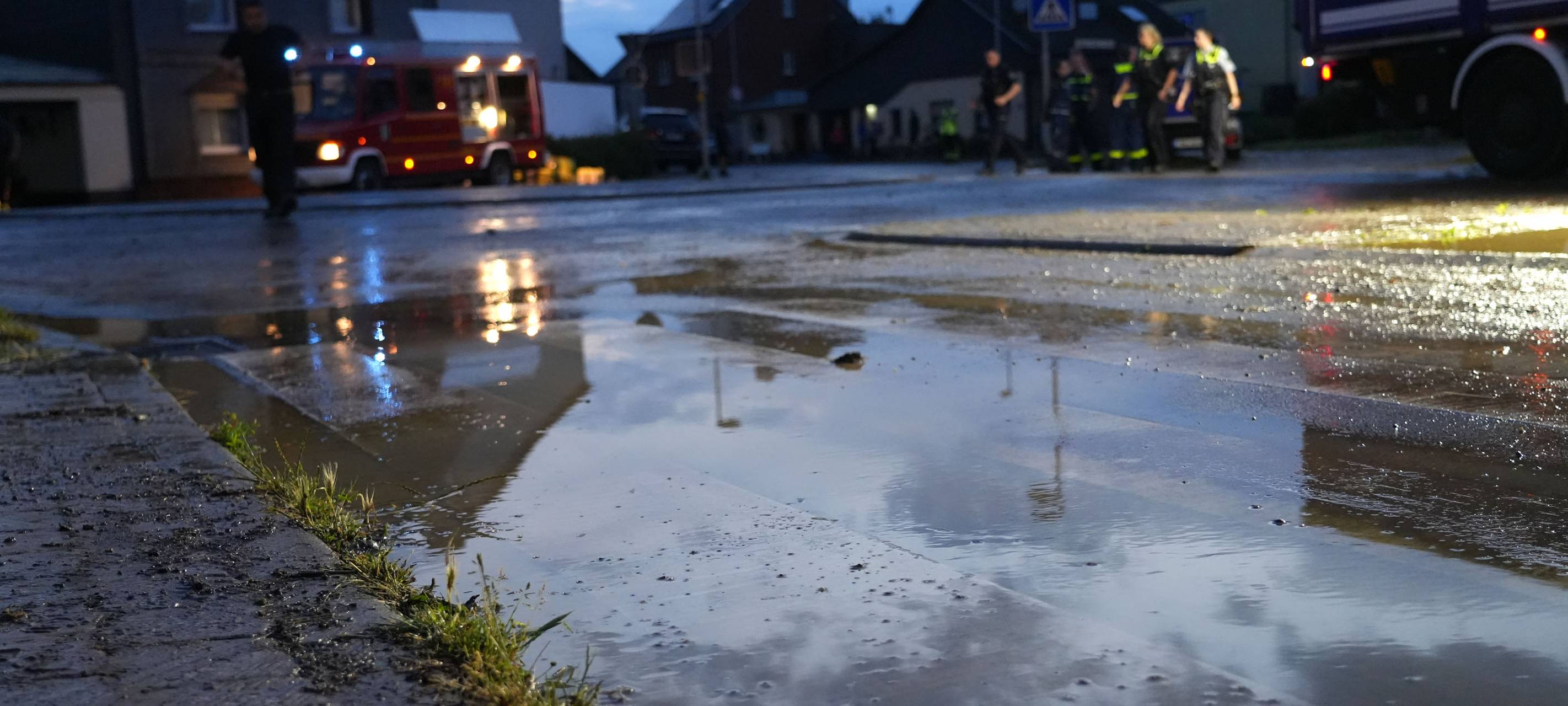 Stromausfall und Überschwemmungen: Unwetter trifft Erftstadt