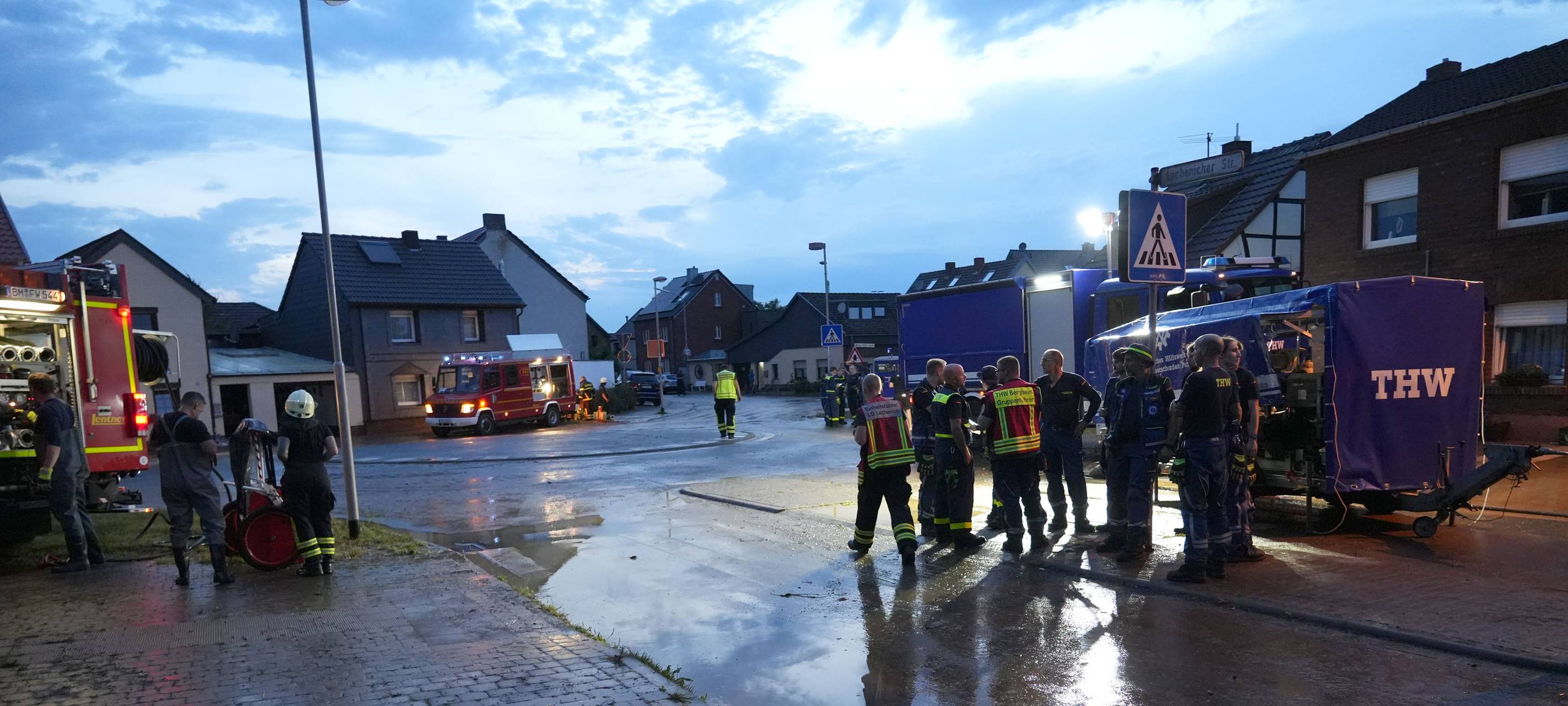 Stromausfall und Überschwemmungen: Unwetter trifft Erftstadt