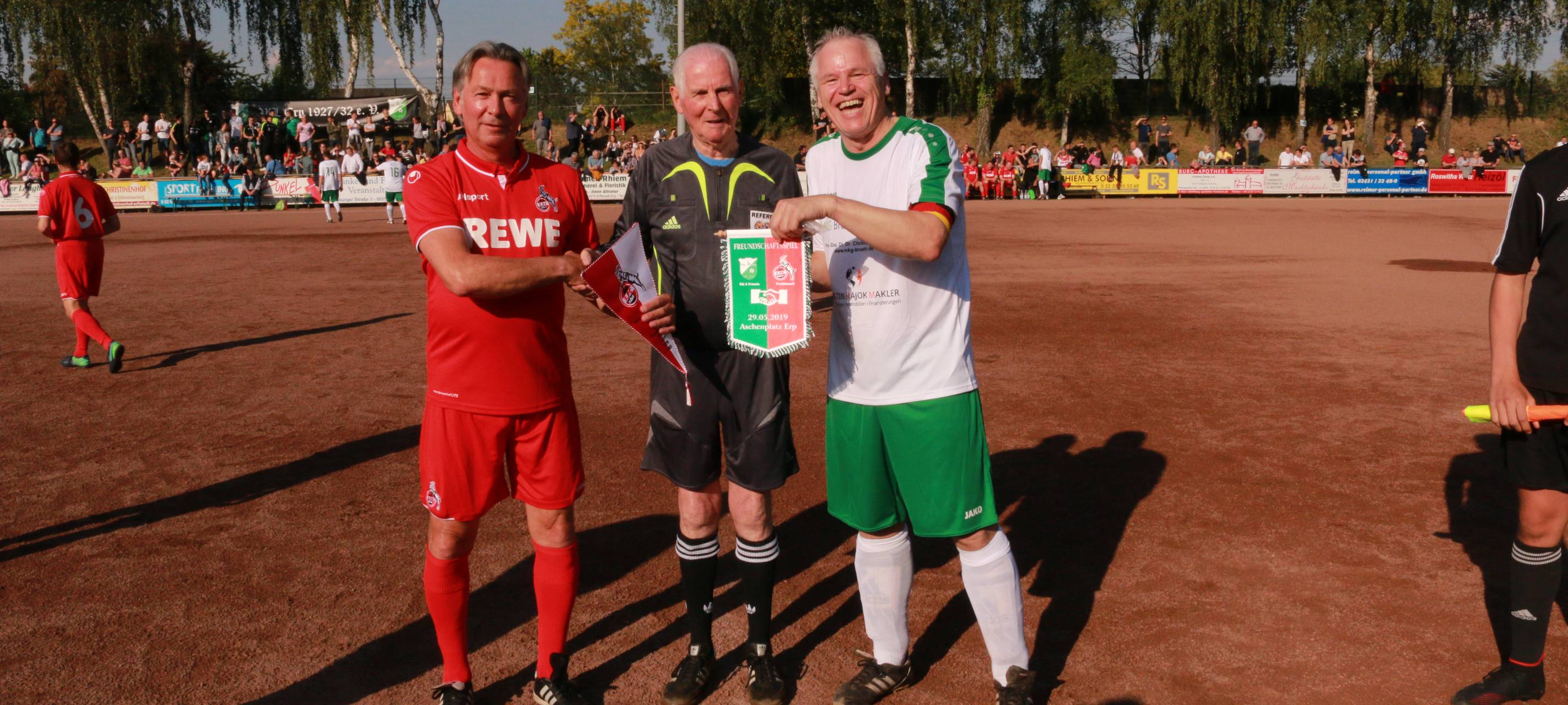 Der 1. FC Köln zu Gast in Erftstadt