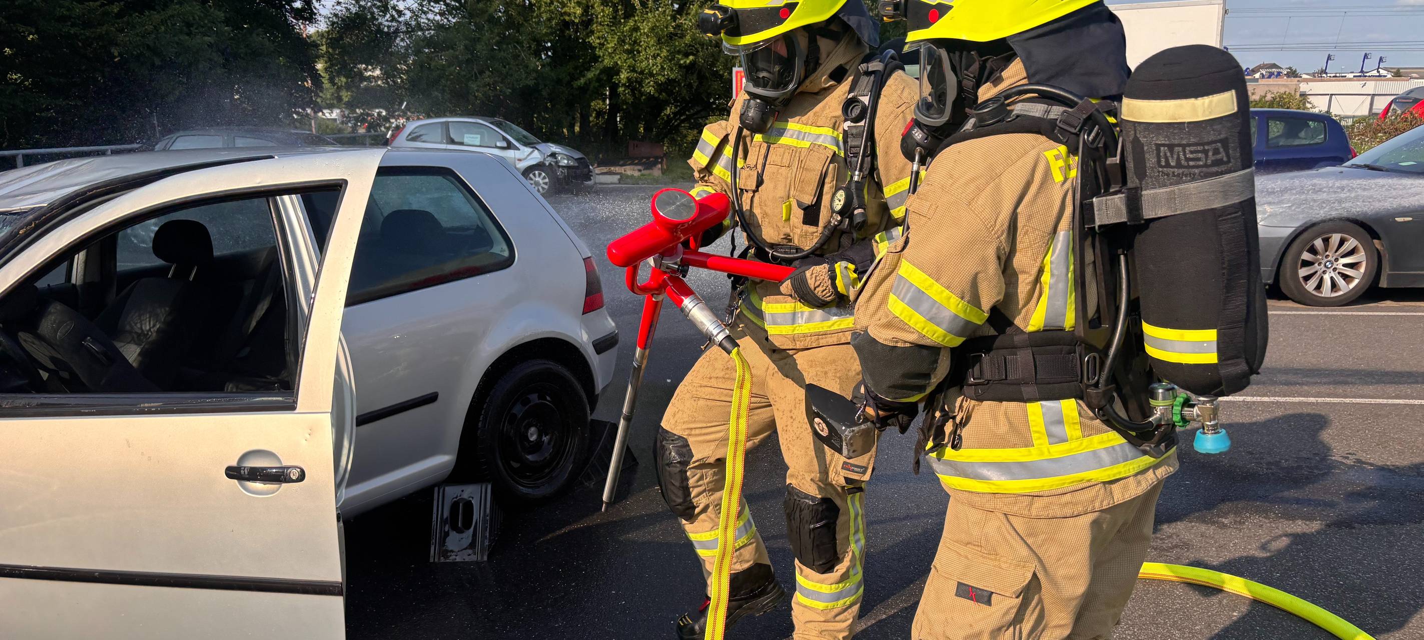 Feuerwehr Pulheim rüstet sich für E-Auto-Brände