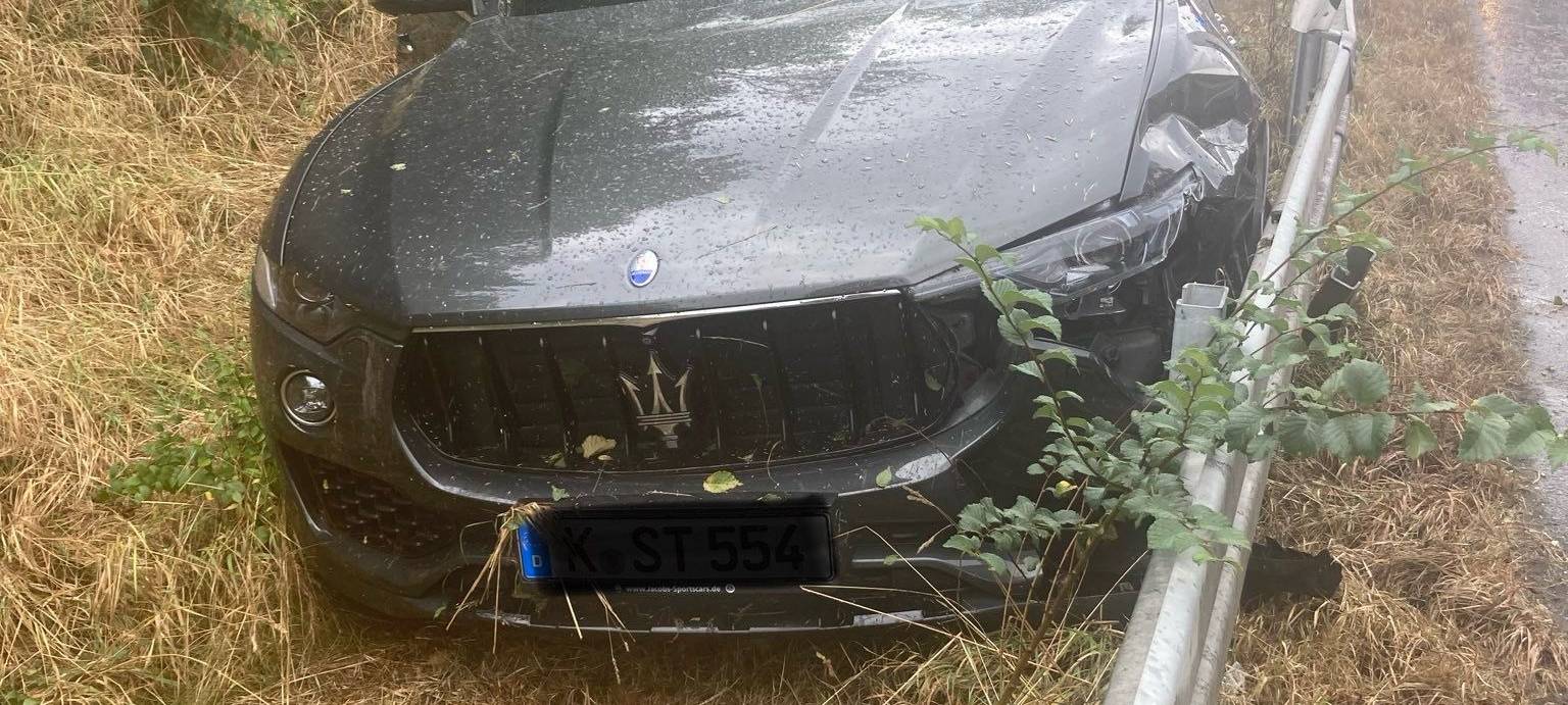 Zwei Unfälle in Erftstadt: Rettungshubschrauber im Einsatz