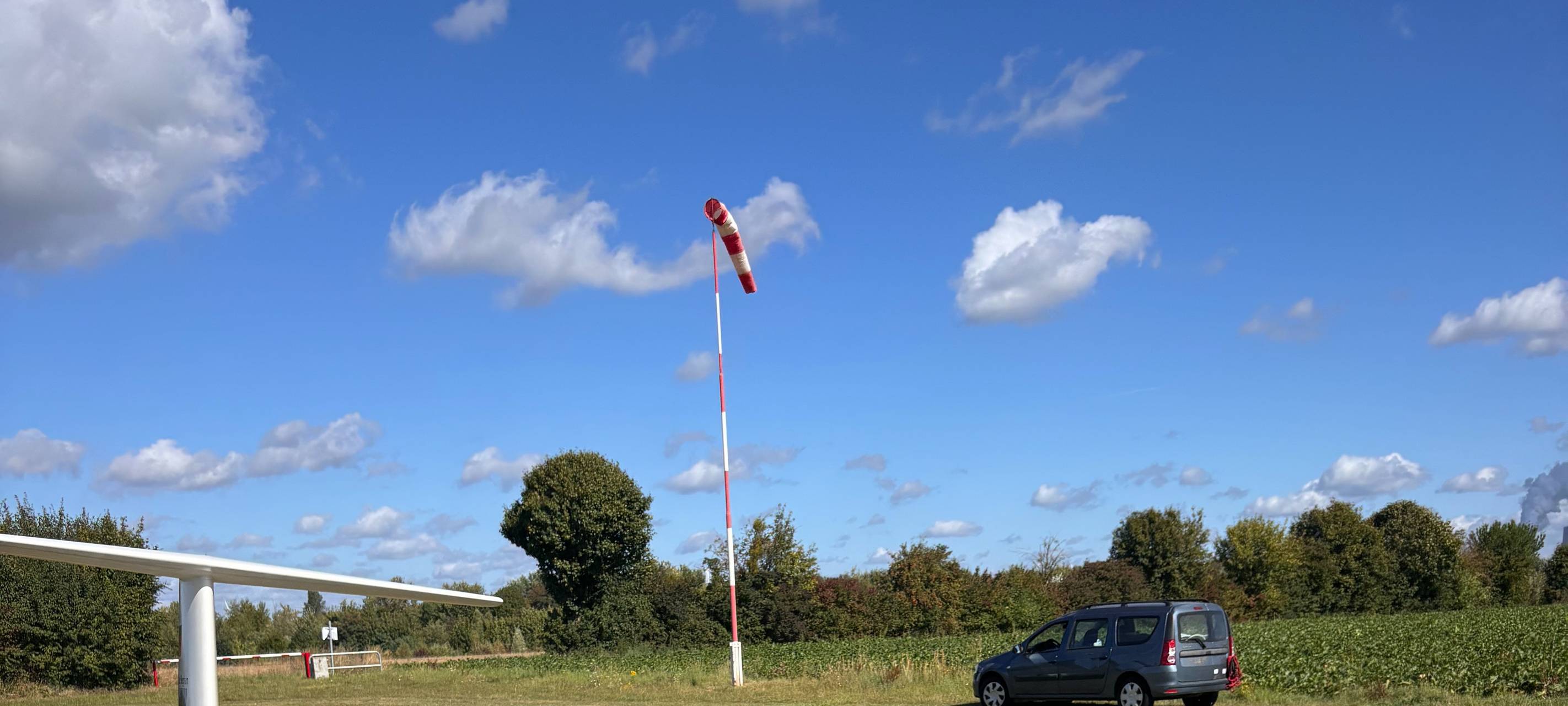 Flugplatzfest in Bergheim-Paffendorf: Mitfliegen & Staunen
