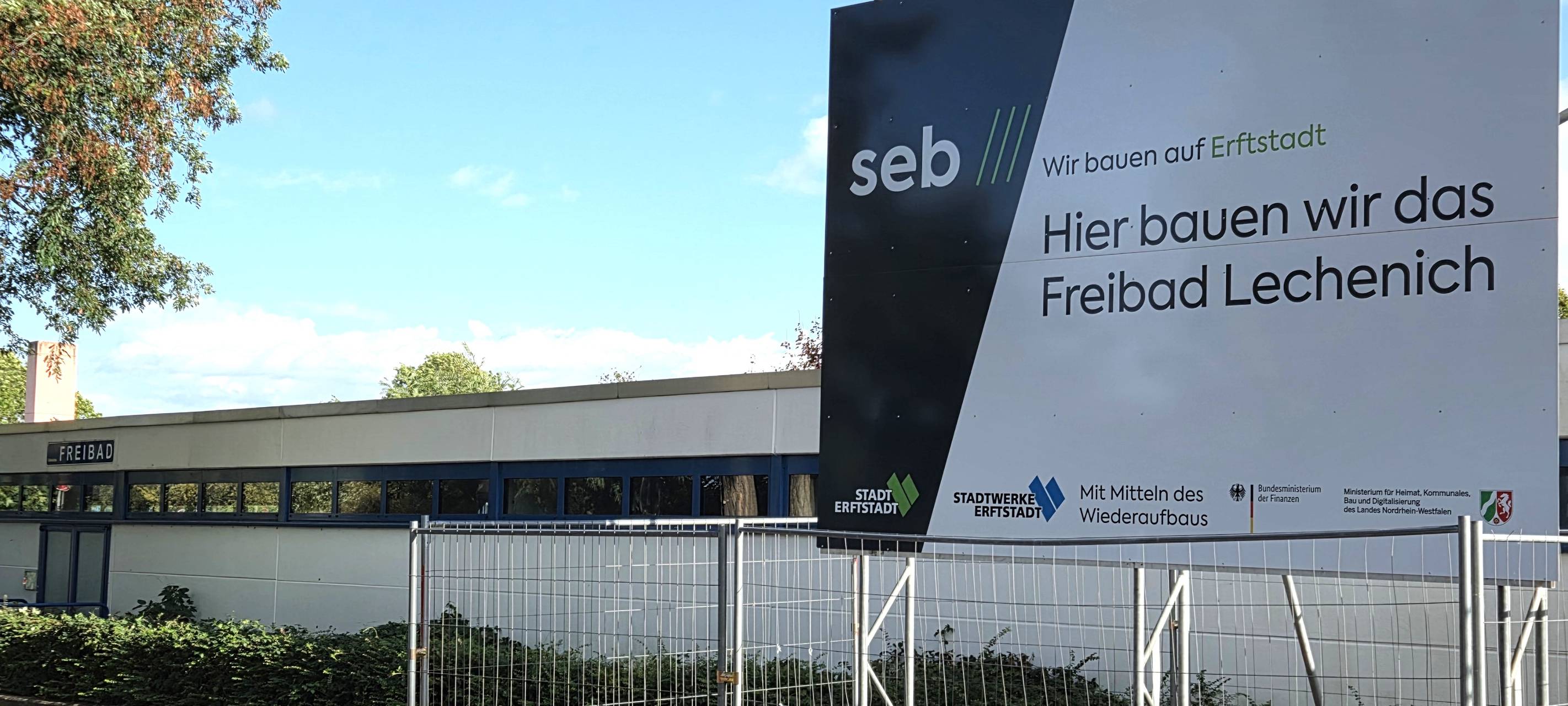 Pläne für Hallen- und Freibad in Erftstadt vorgestellt