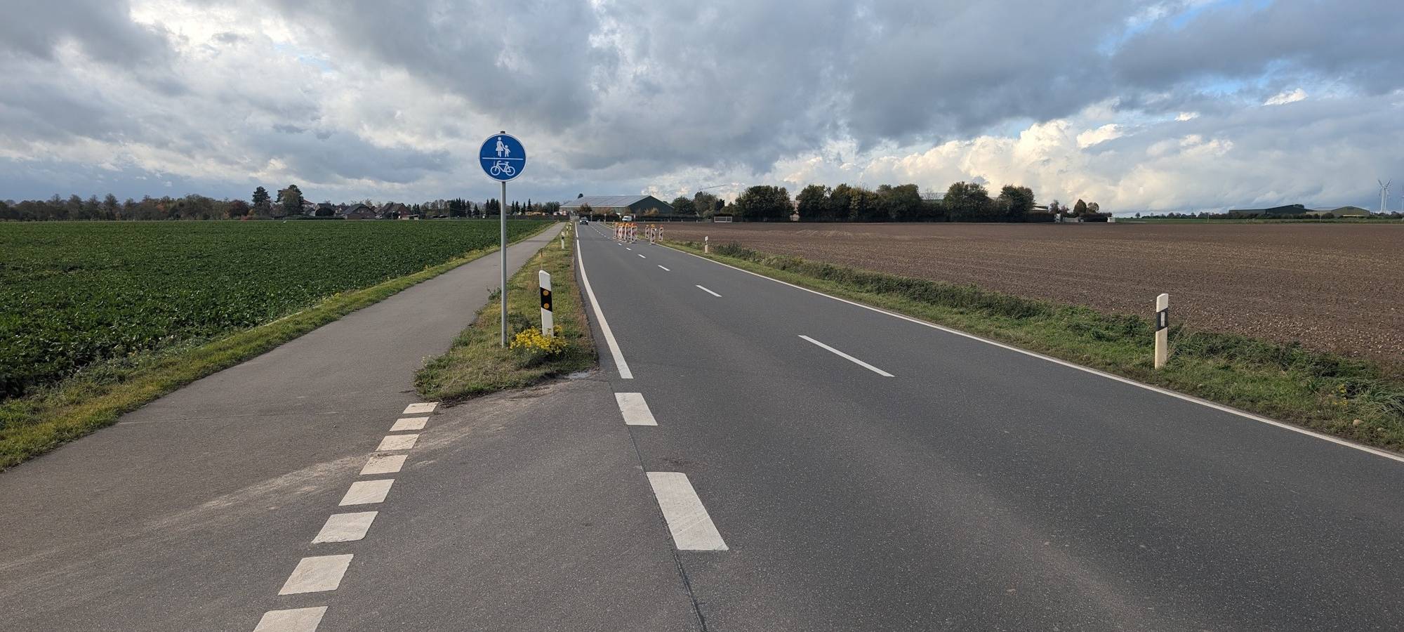 Vollsperrung der L279 bei Bedburg-Pütz