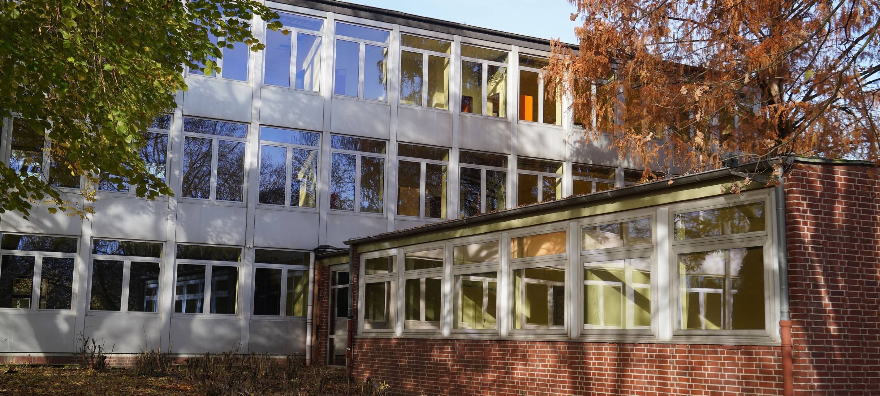 Frechens Burgschule: Sanierter Gebäudeteil ab Januar nutzbar