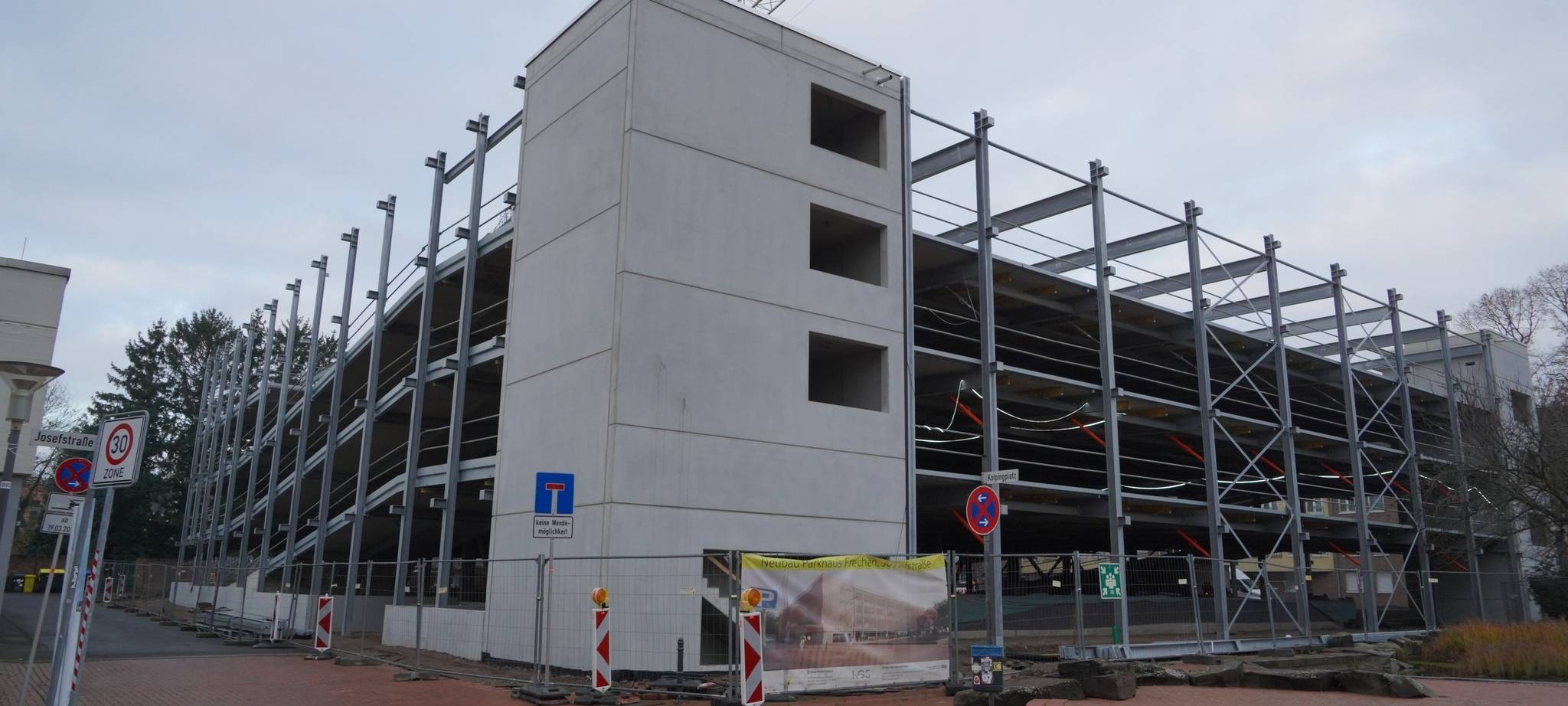 Frechen: Parkhaus Josefstraße wird deutlich teurer