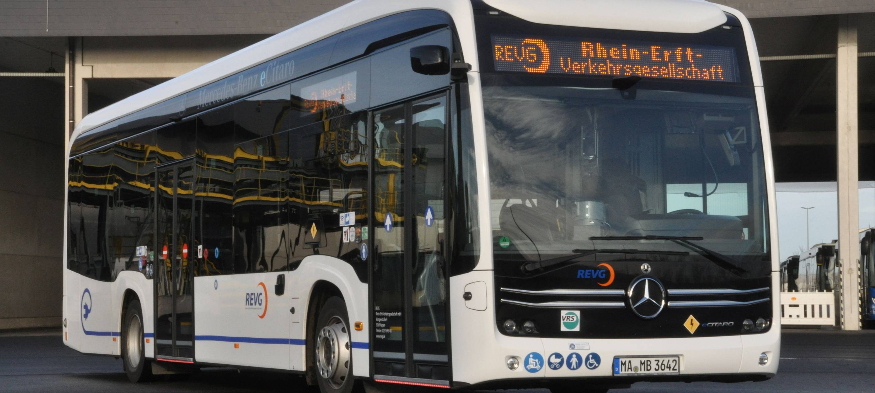 Elektrobus im Rhein-Erft-Kreis unterwegs