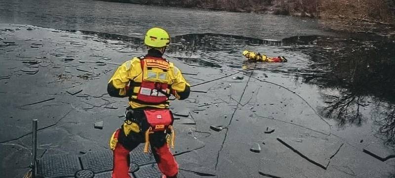 Eisrettung in Brühl geprobt