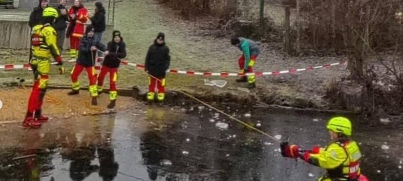 Eisrettung in Brühl geprobt