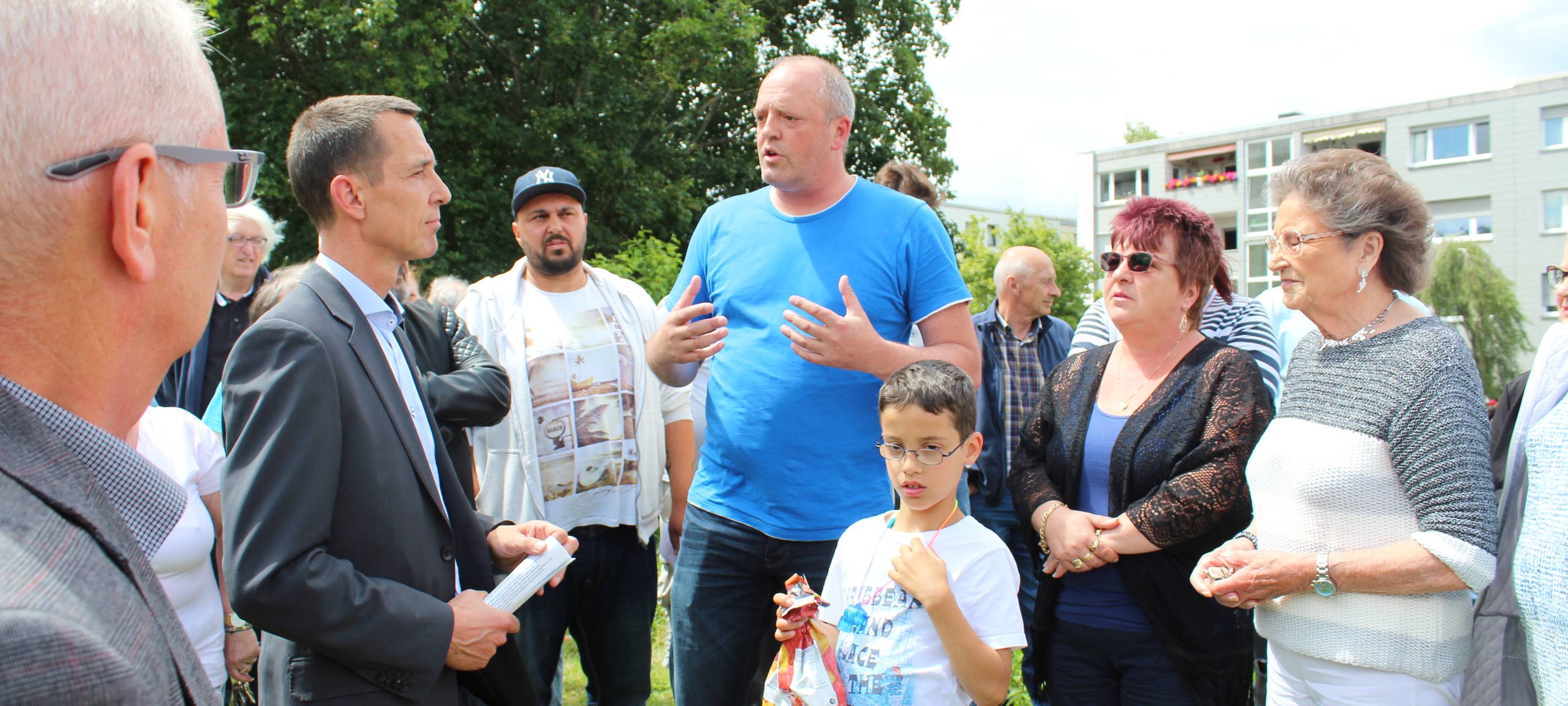 Spatenstich für umstrittene Sozialwohnungen in Sindorf
