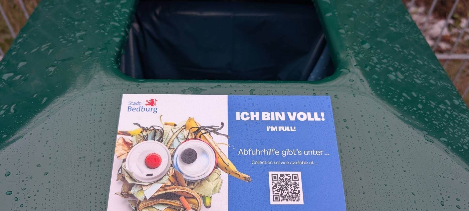 Mülleimer mit QR-Code in Bedburg