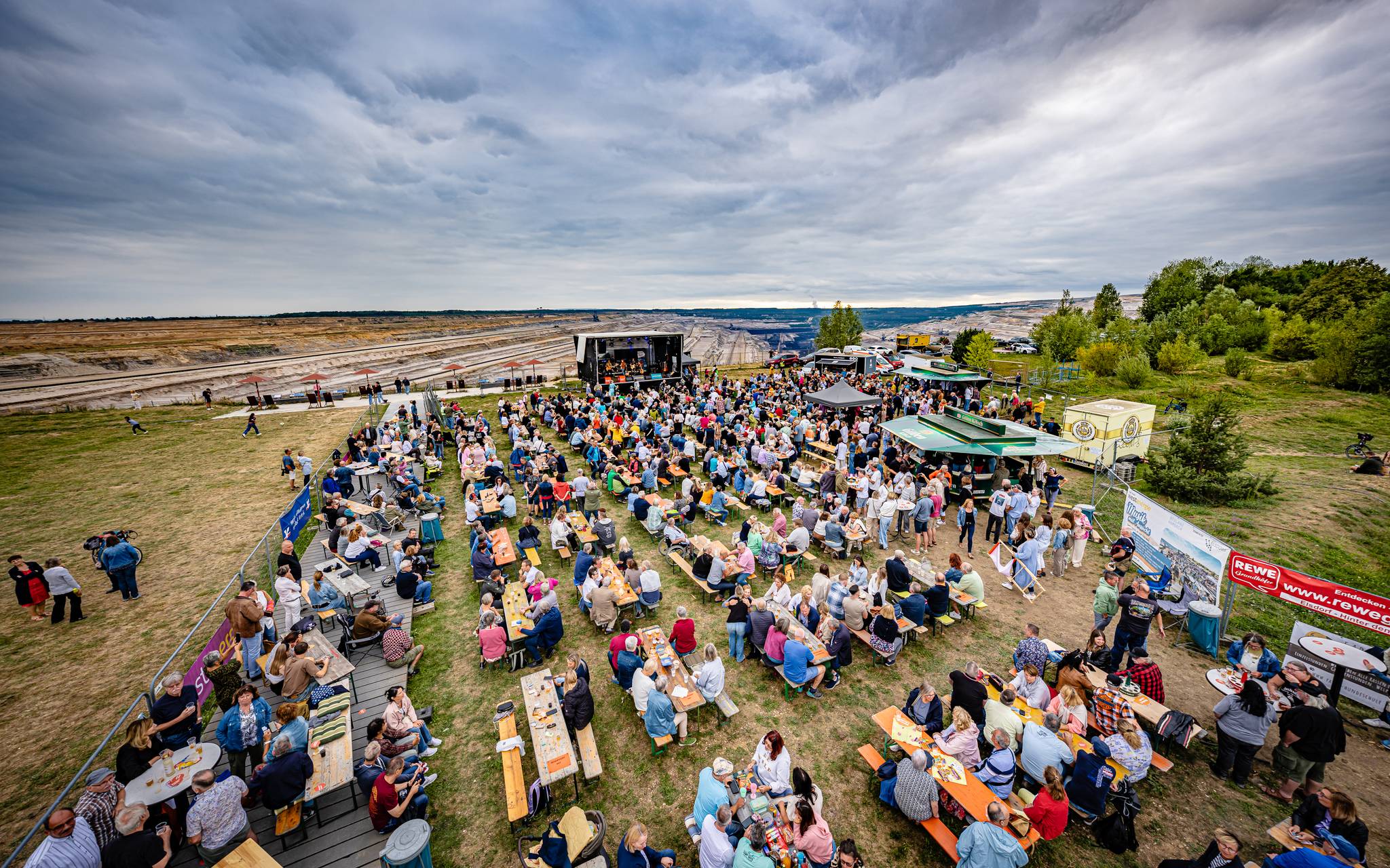 Elsdorf: 90er-Konzert am Forum terra Nova