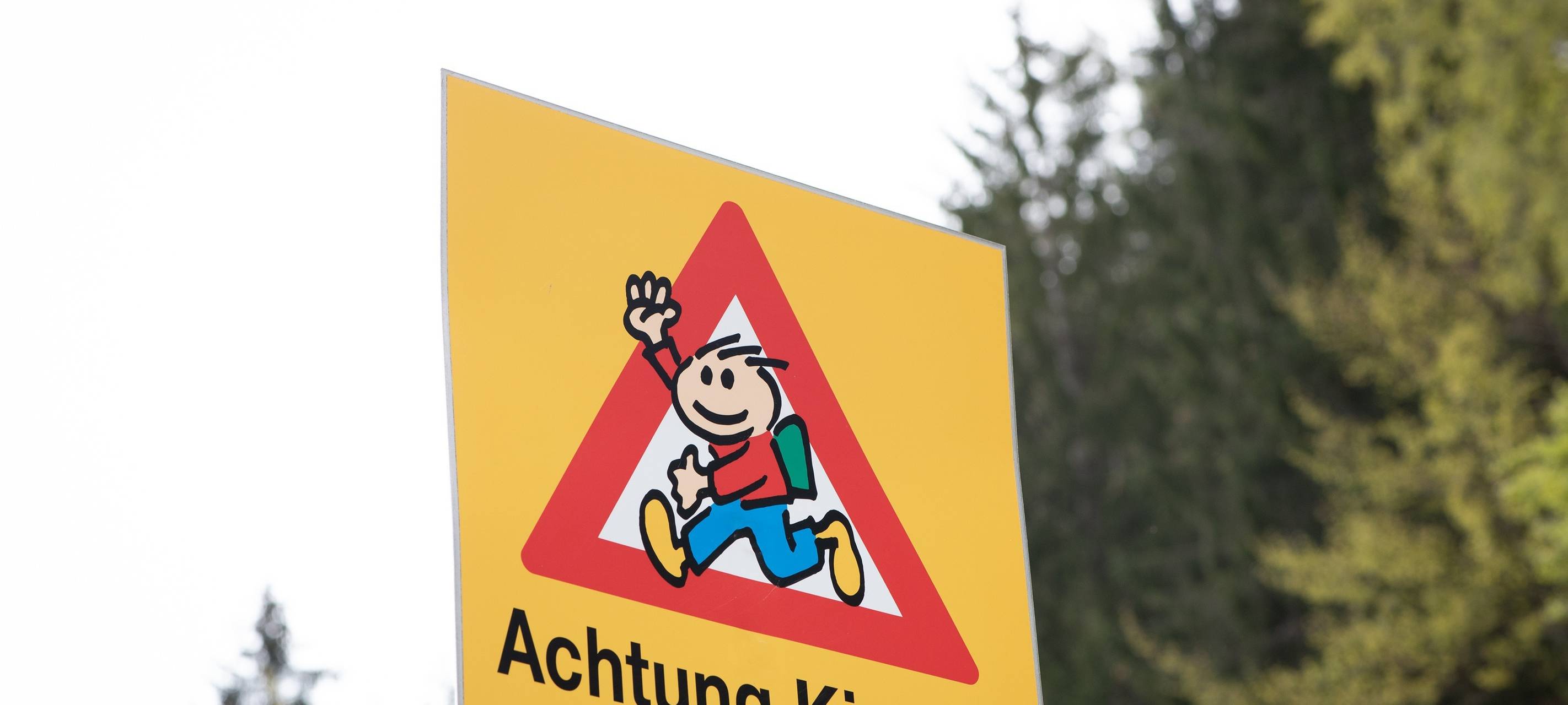 Pulheim: Hol- und Bringzone an Kita in Dansweiler