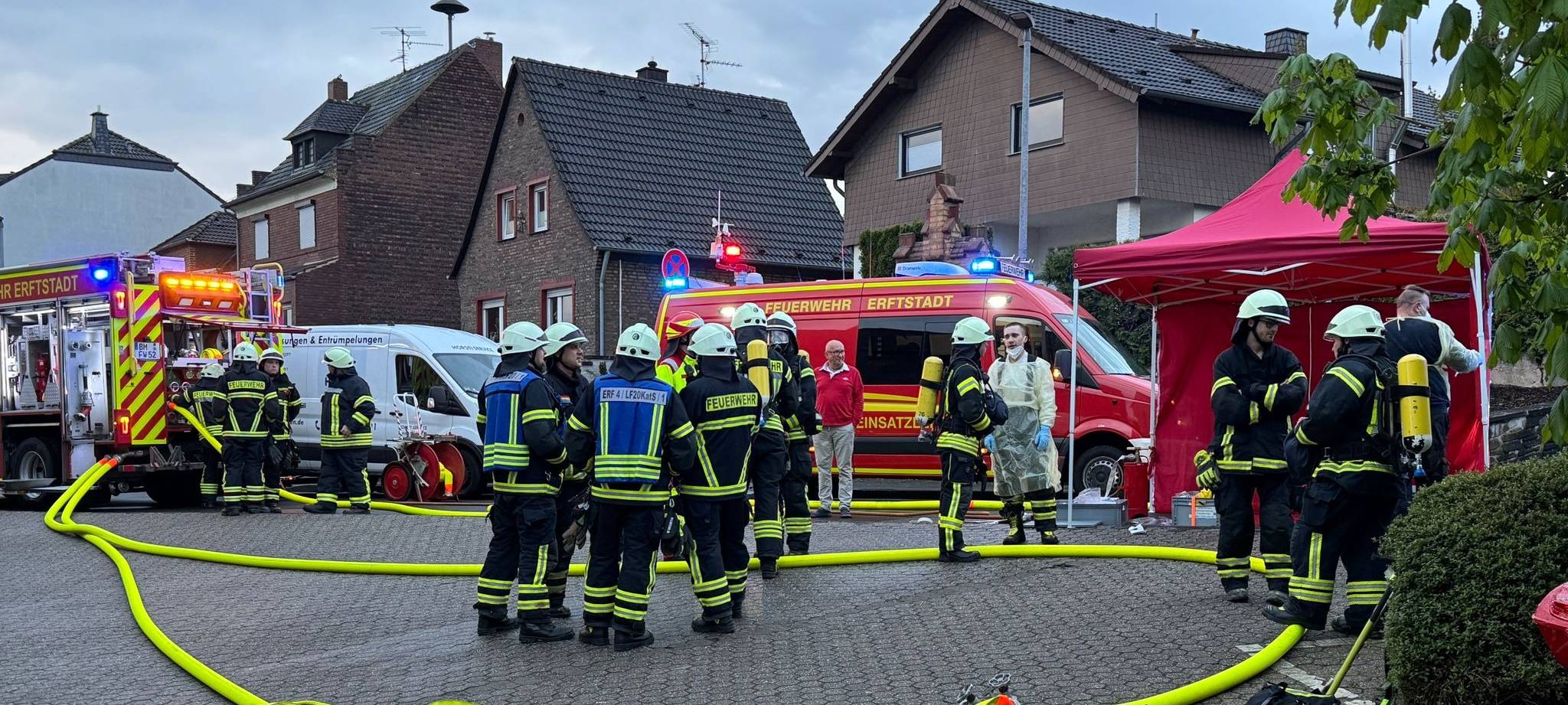 Küchenbrand in Bliesheim: Haus unbewohnbar