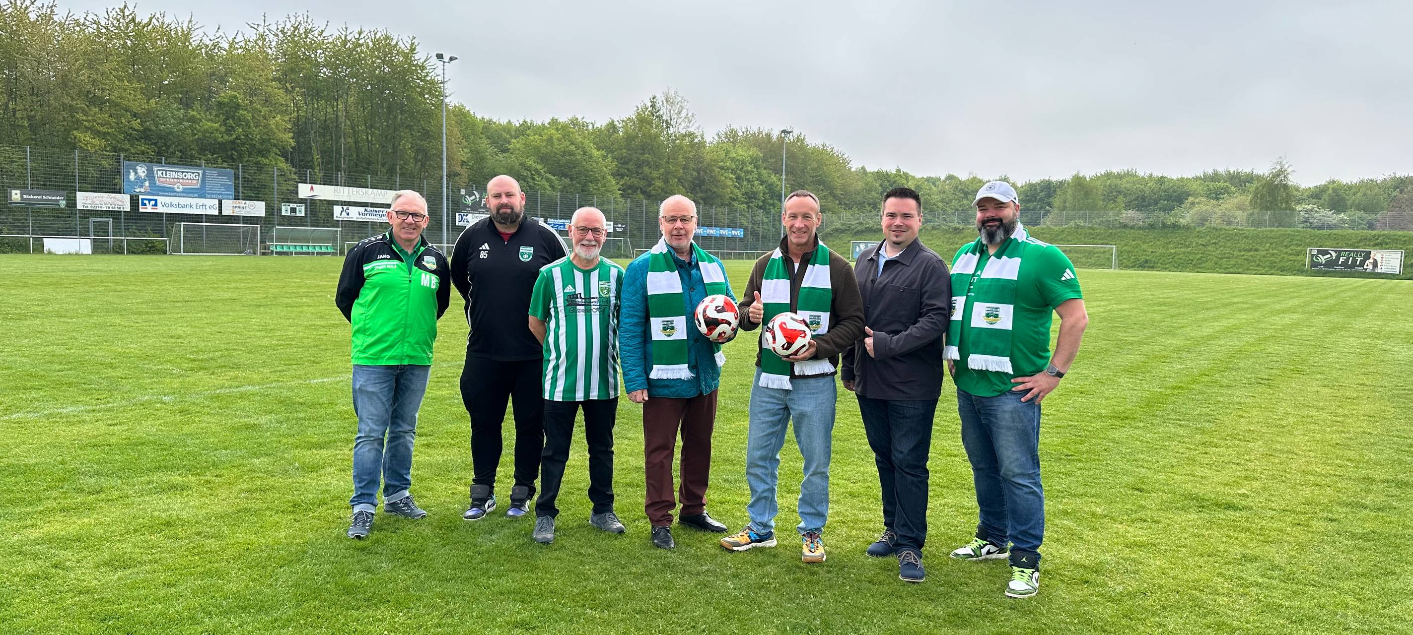 Bund fördert neuen Kunstrasenplatz in Elsdorf