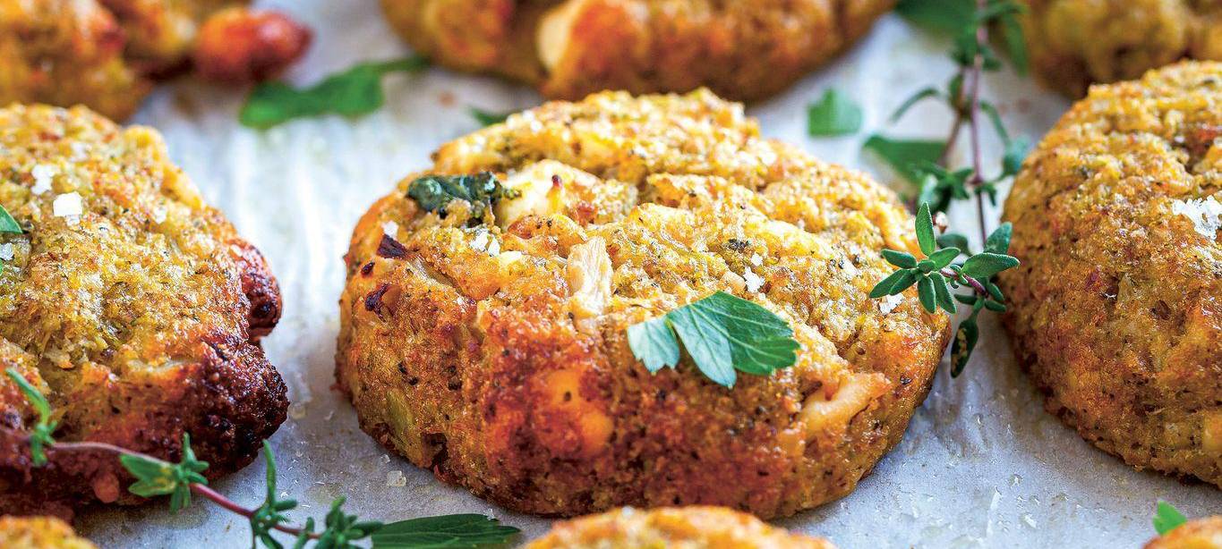 Knusprige Brokkolitaler mit Feta