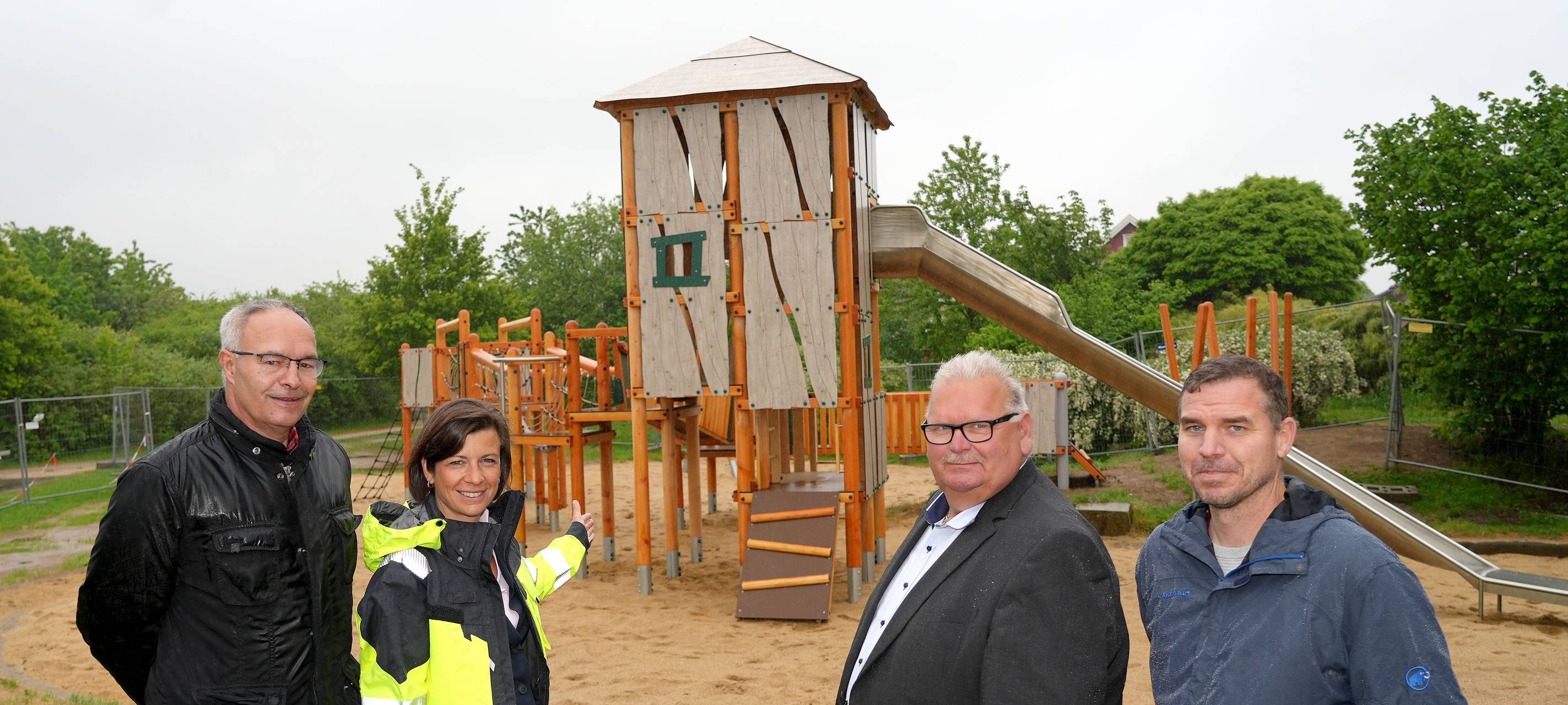 Erftstadt-Gymnich: Spielgerät fast fertig