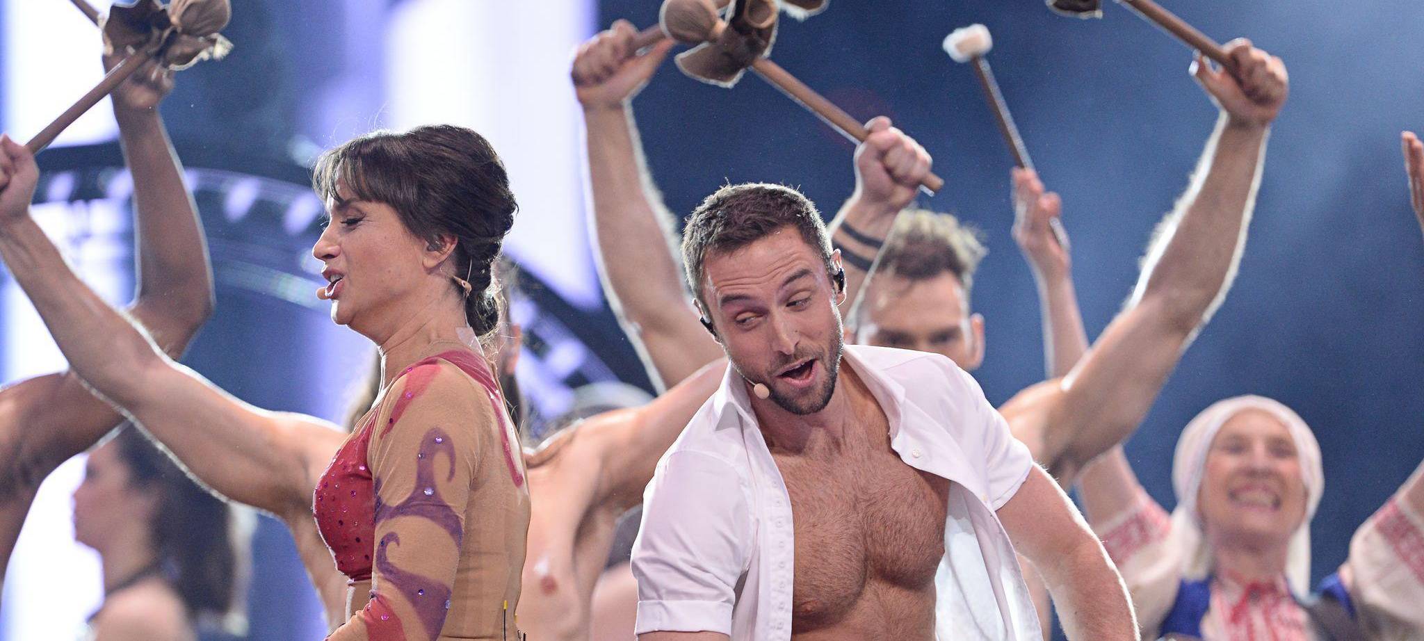 Måns Zelmerlöw und Petra Mede beim ESC 2016