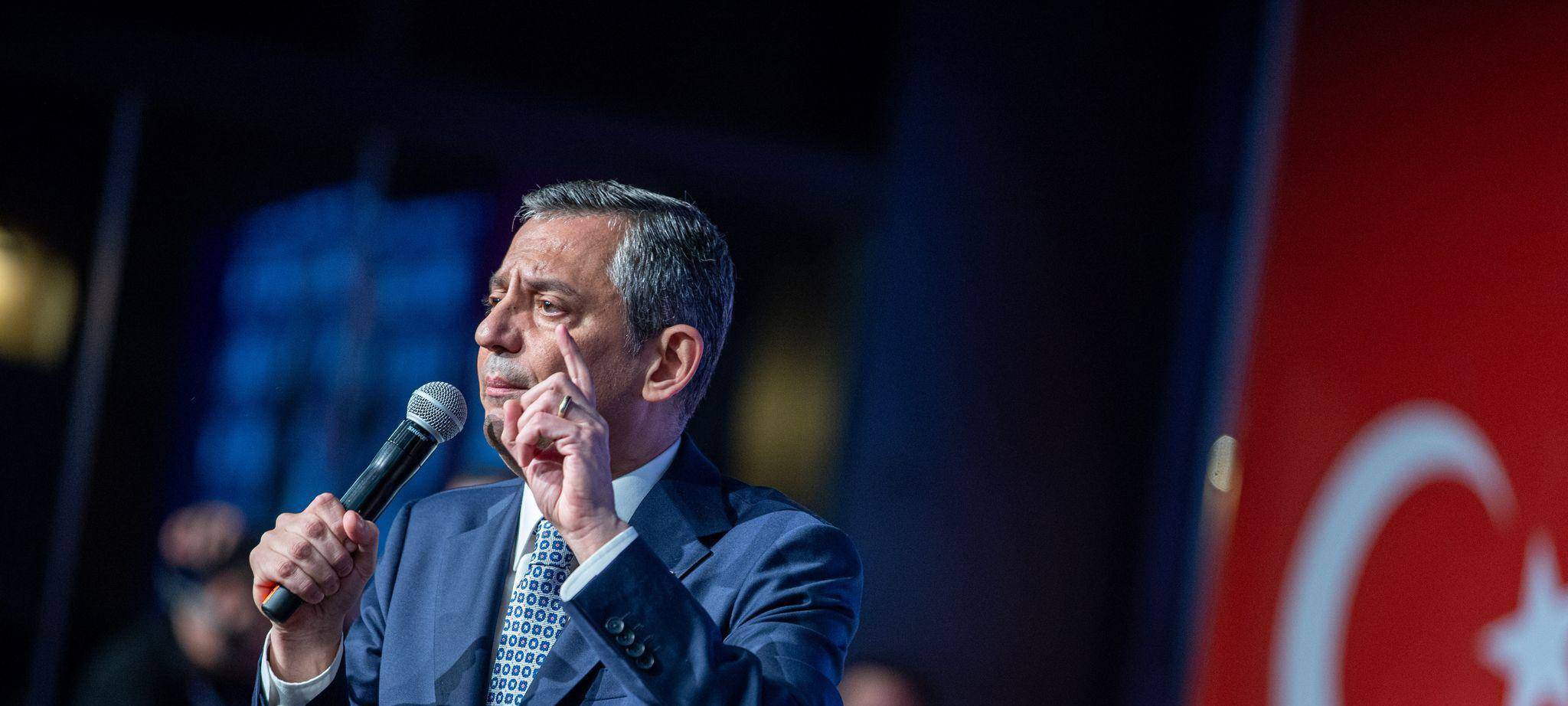 Özgür Özel