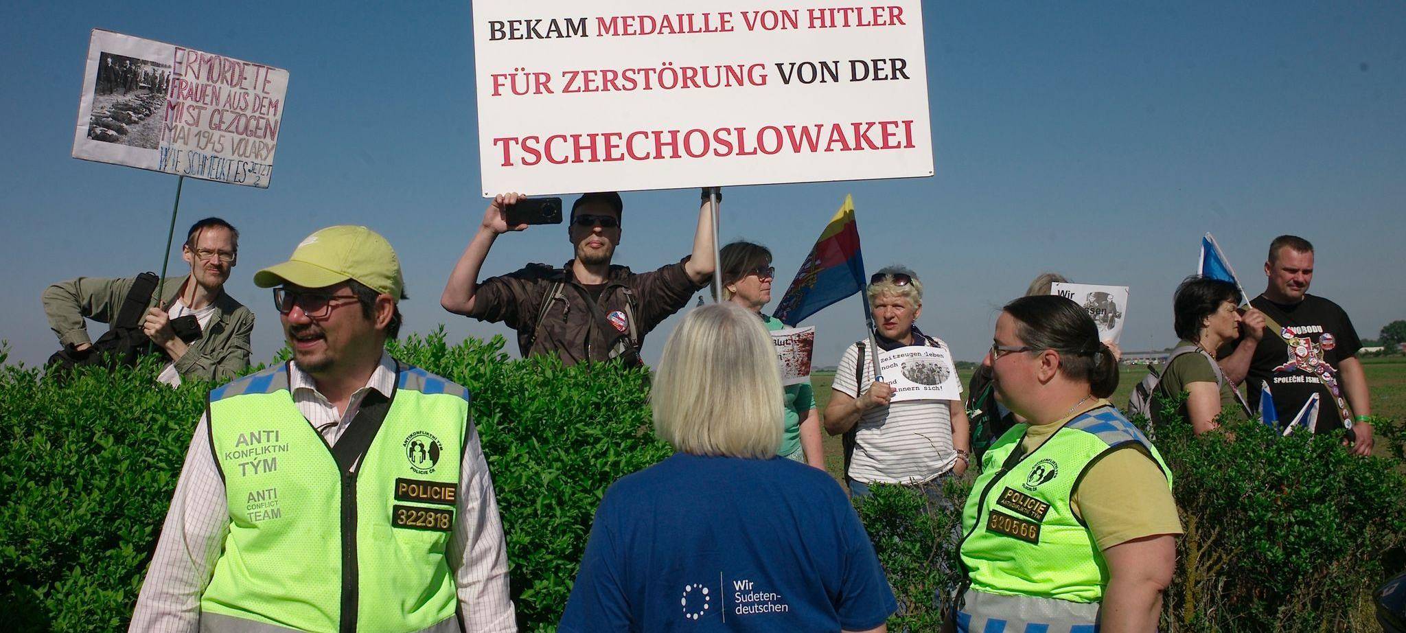 76. Sudetendeutscher Tag in Tschechien - Versöhnungsmarsch