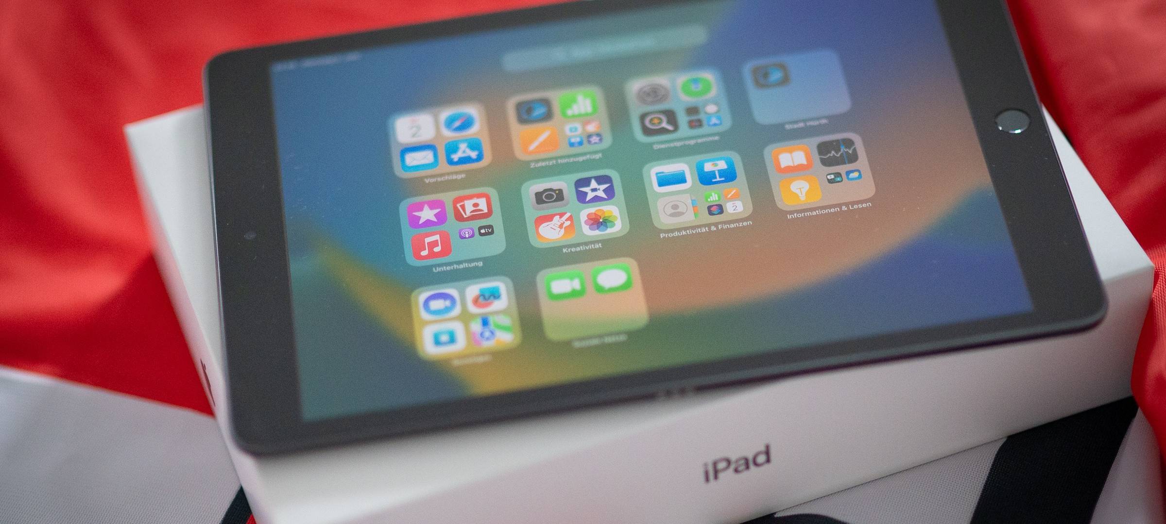 Stadt Hürth fördert iPad-Anschaffung bei Neuntklässler