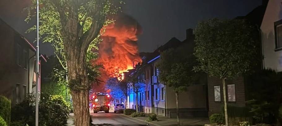 Kerpen: Brand in Horrem sorgte für stundenlangen Einsatz