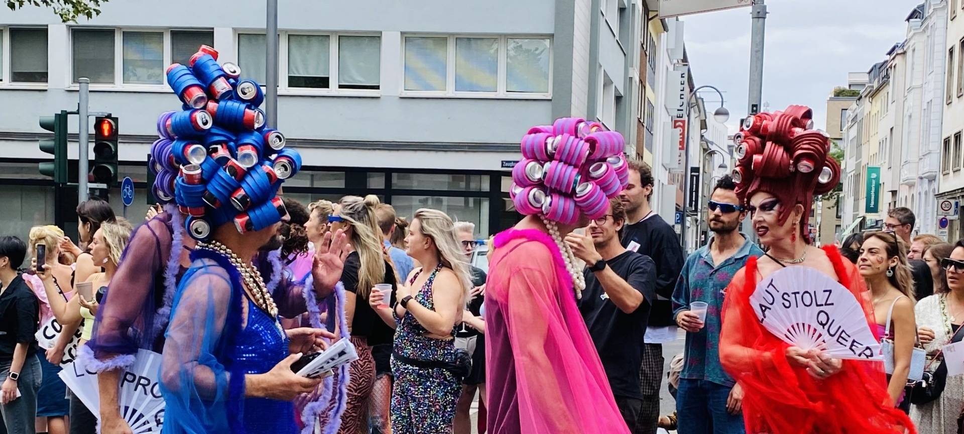 Bis zu 1,5 Millionen Menschen feiern ColognePride in Köln