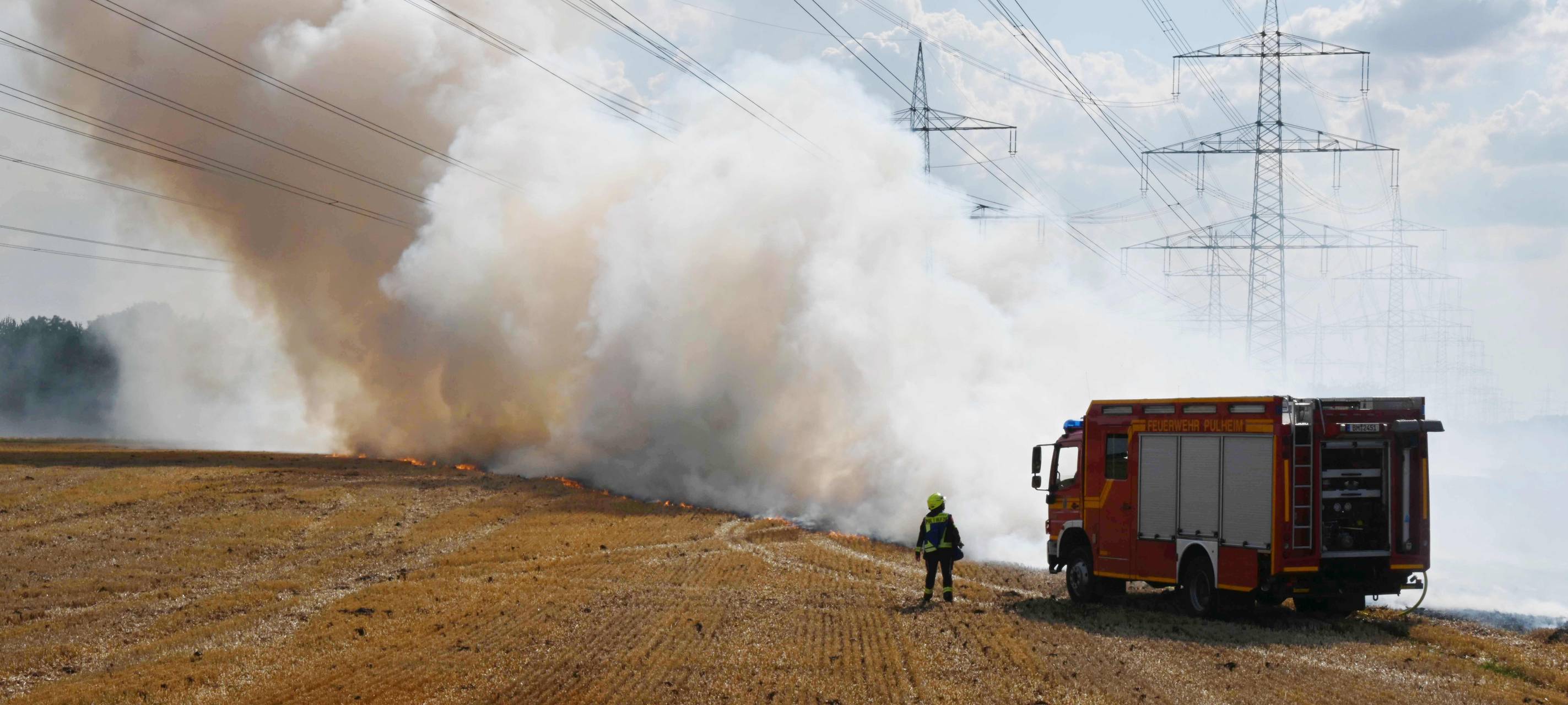 Großeinsatz der Feuerwehr bei Pulheim-Sinnersdorf