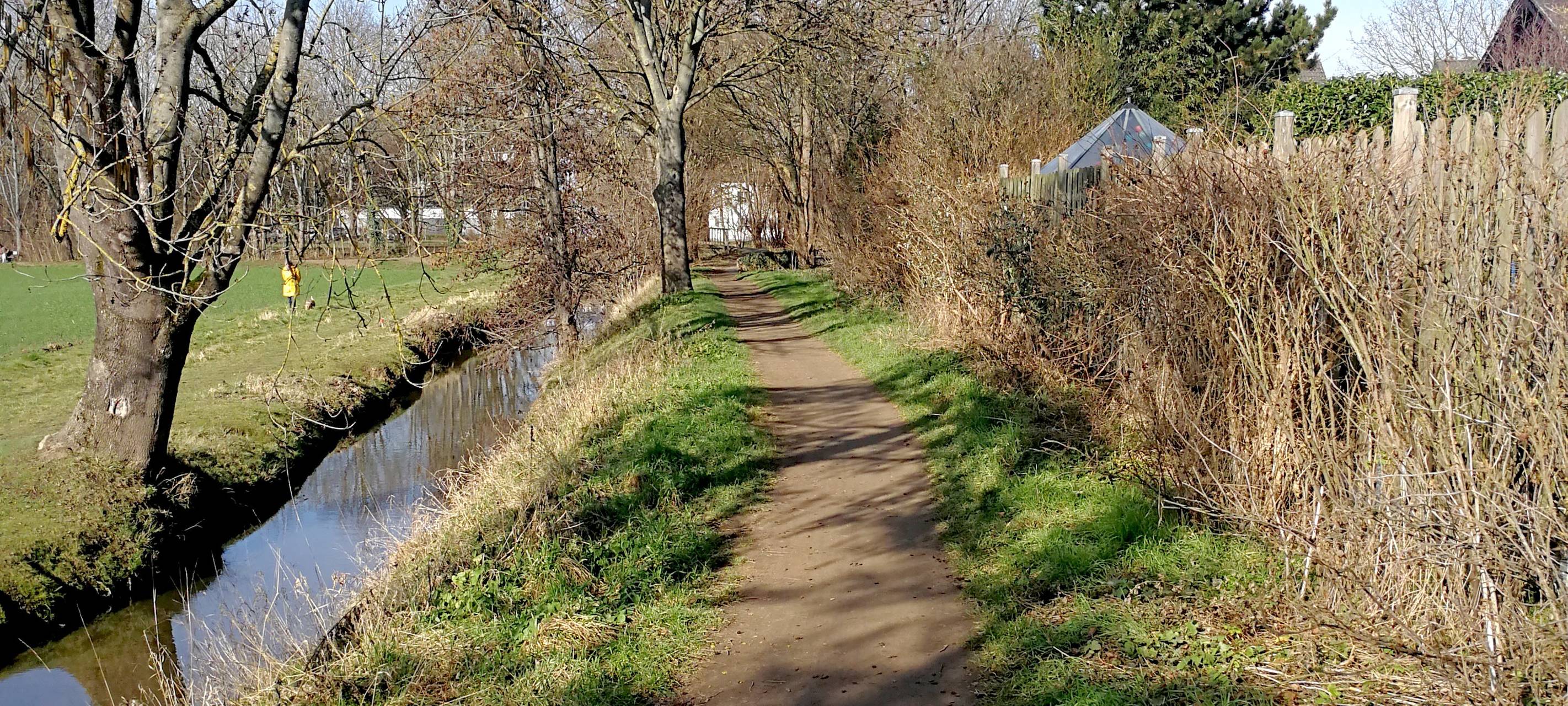 Erftstadt: Arbeiten am Rad- und Fußweg in Liblar