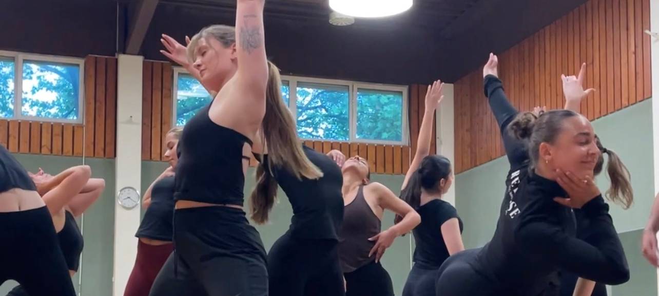 Brühl: Tanzgruppe "Release" braucht Spenden für Reisekosten