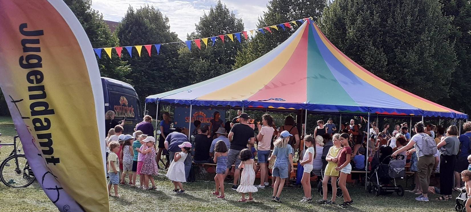 Spielecircus macht Station in Hürth-Hermülheim
