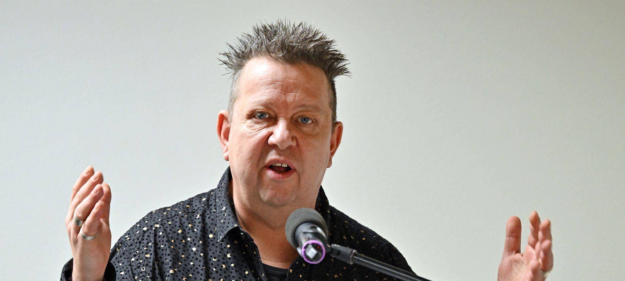 Sänger und Autor Sebastian Krumbiegel