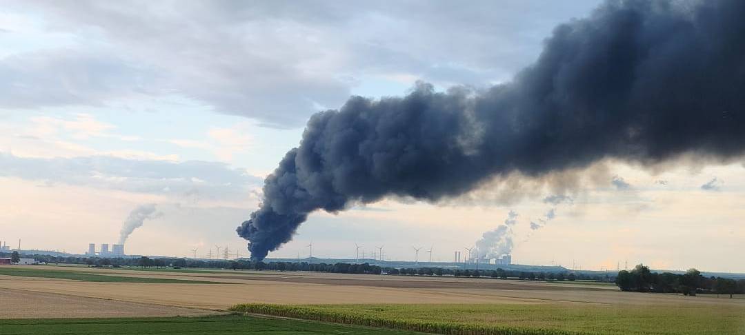Großbrand in Paffendorf: Rauch über Bergheim