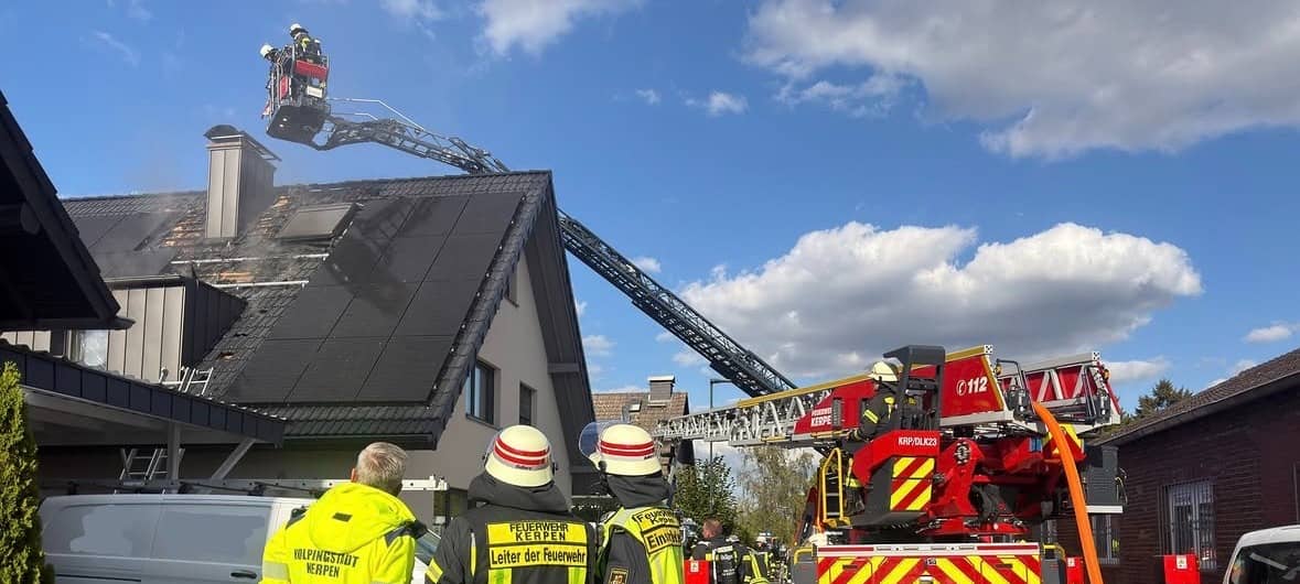Großeinsatz der Feuerwehr in Kerpen-Mödrath