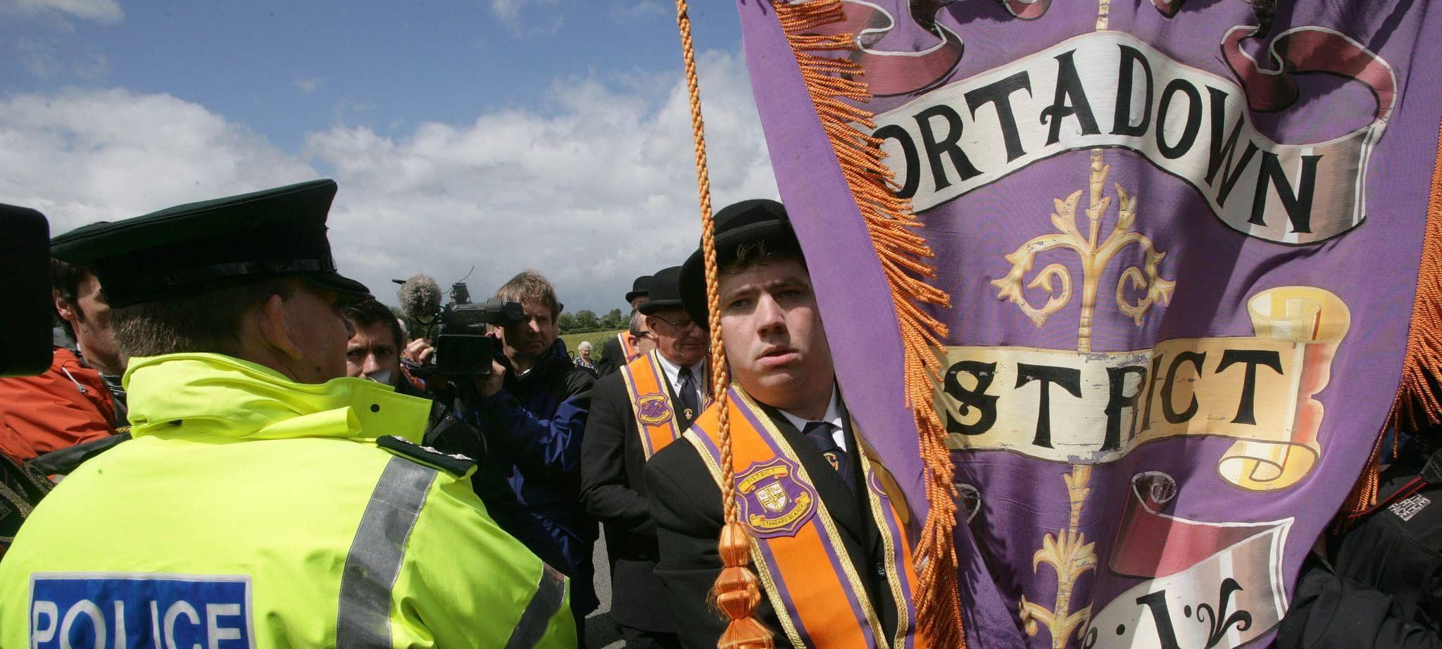 Orangemen marschieren in Portadown