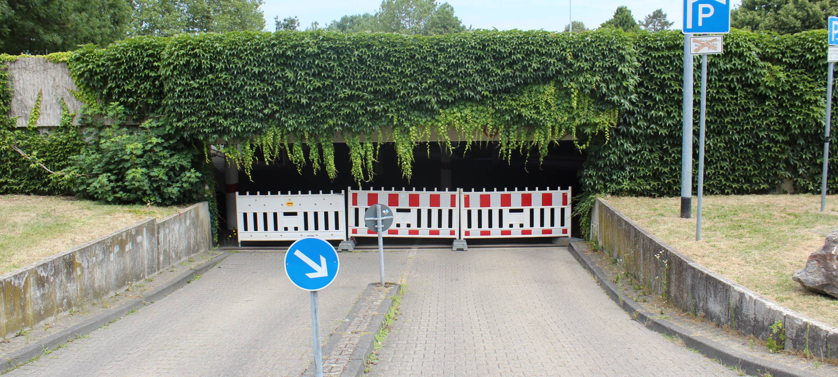Abriss: Parkpalette in Bergheim gesperrt