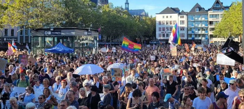 Tausende bei Demo gegen Rechtsextremismus in Köln